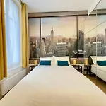 Charmant Studio 2P Entierement Renove Paris 18Eme