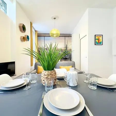 Studio 2p Entierement Renove 18eme